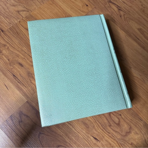 Decorative Holy Bible with Colorful Border 1971 Large Green Gold Font Red Letter - Picture 9 of 15